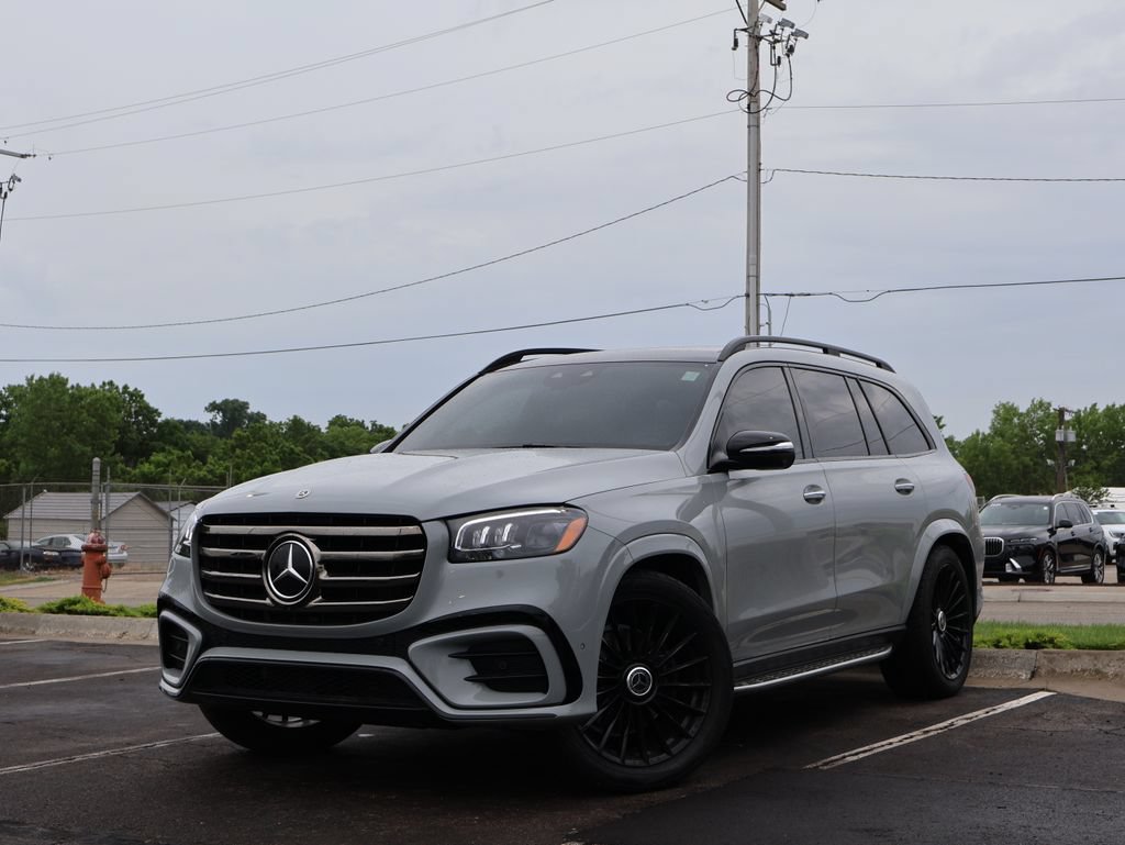 Used 2024 Mercedes-Benz GLS 580 4MATIC video 1