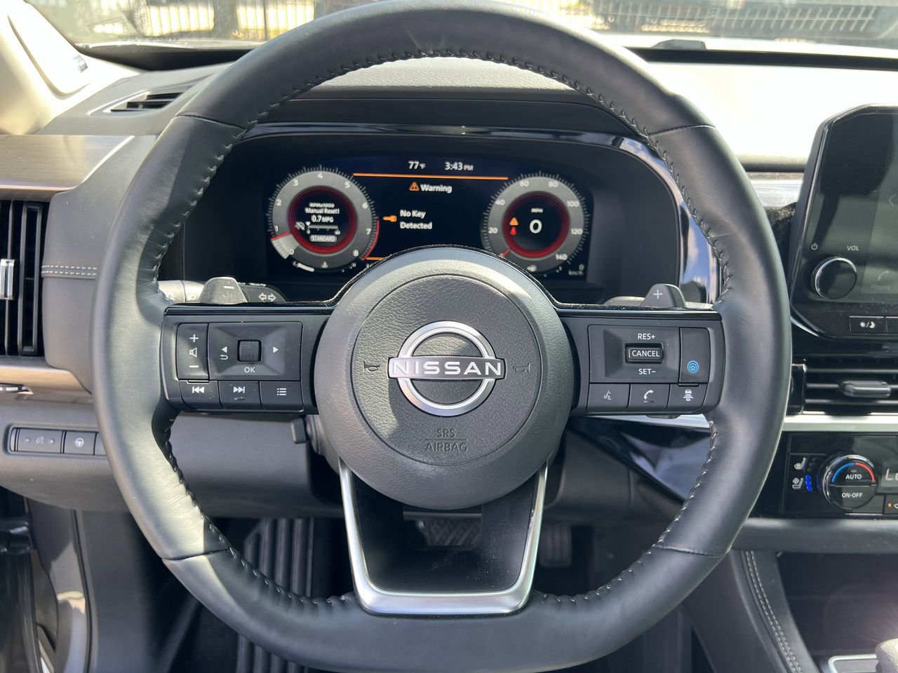 Certified 2023 Nissan Pathfinder Platinum w/ Black Appearance Package image 6