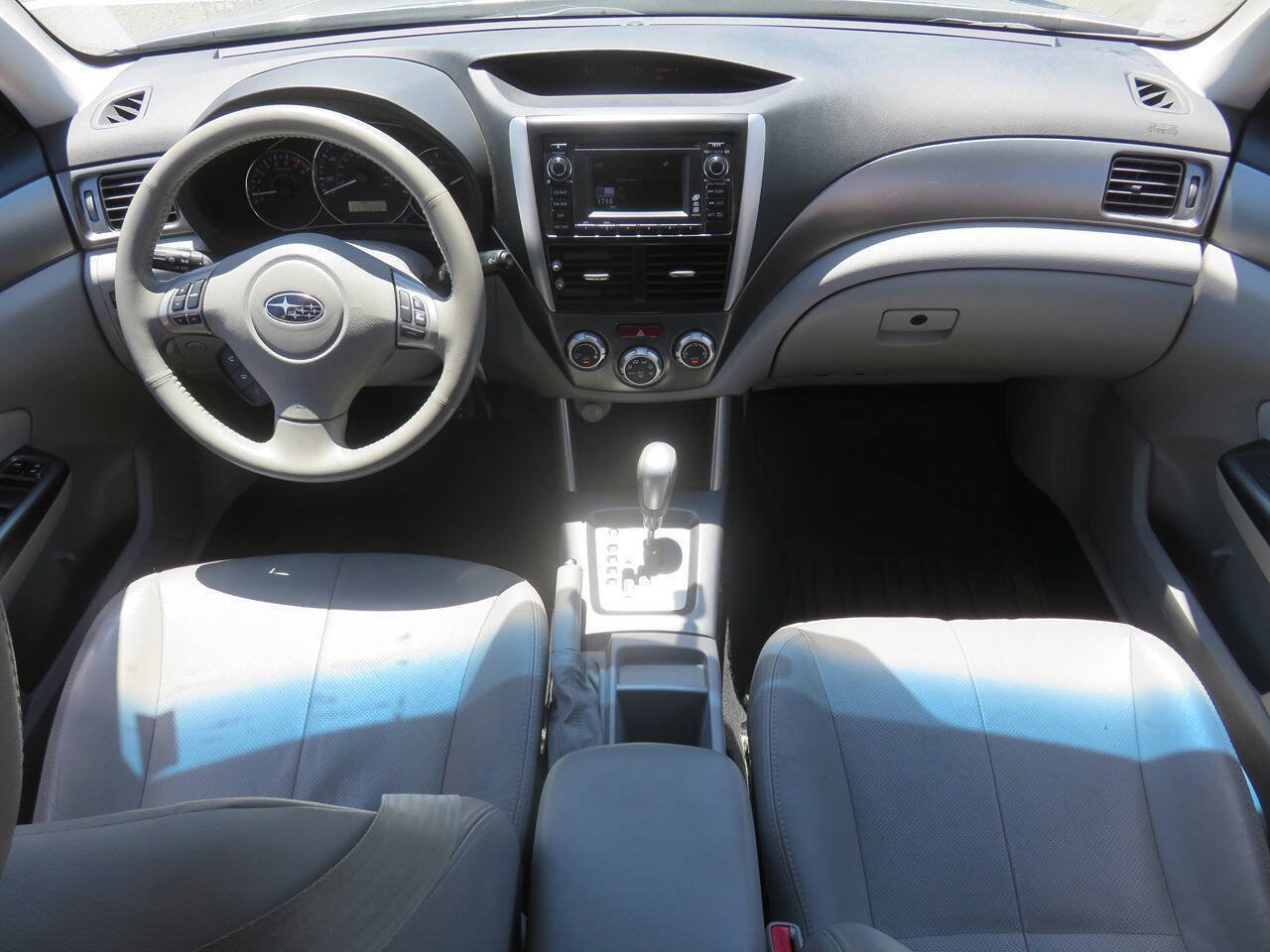 Used 2012 Subaru Forester 2.5X Limited AWD/4WD image 12