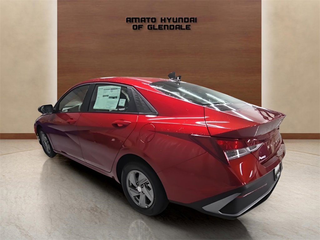 New 2026 Hyundai Elantra SE image 4