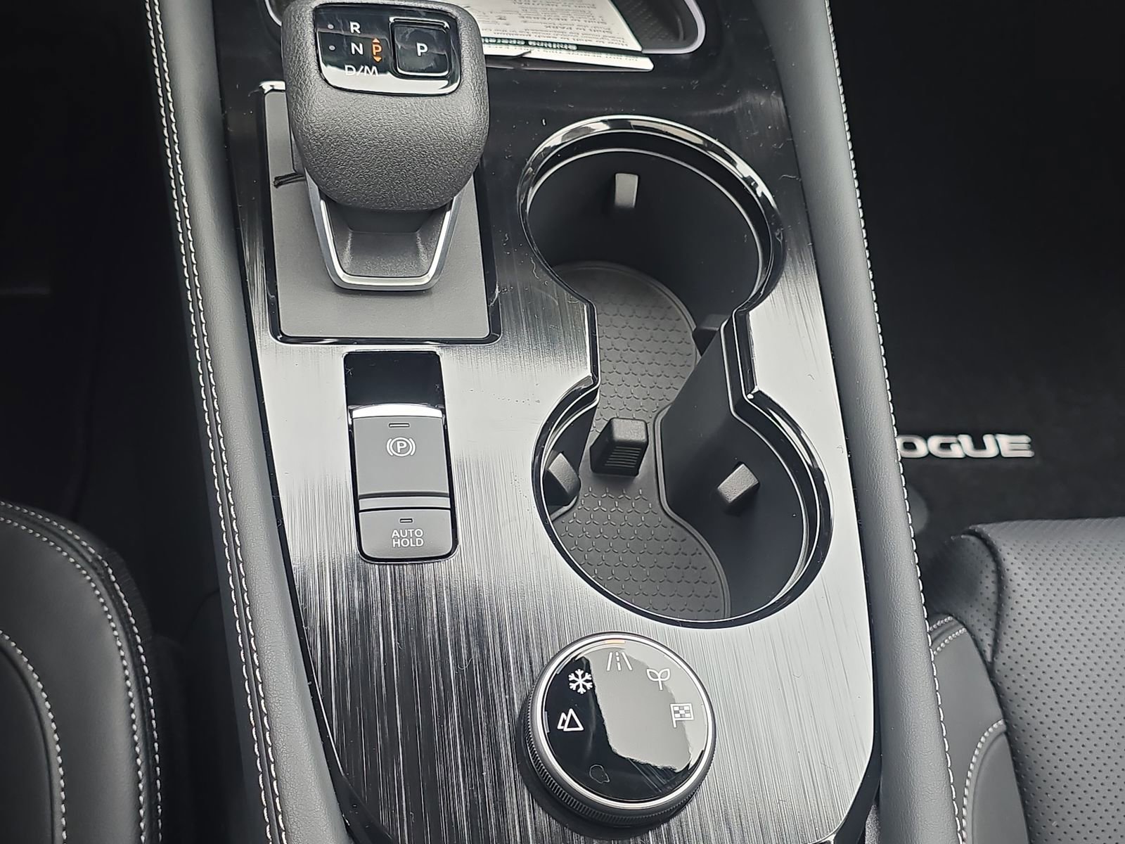 New 2026 Nissan Rogue Platinum image 22