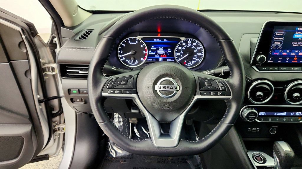Used 2020 Nissan Sentra SV FWD image 13