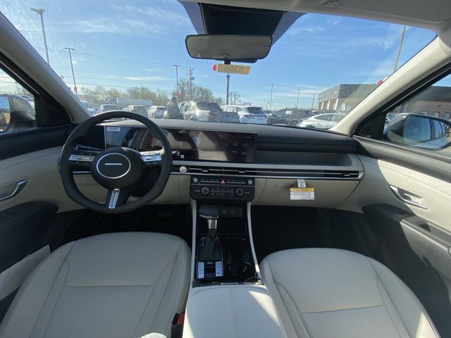 New 2025 Hyundai Tucson SE image 26