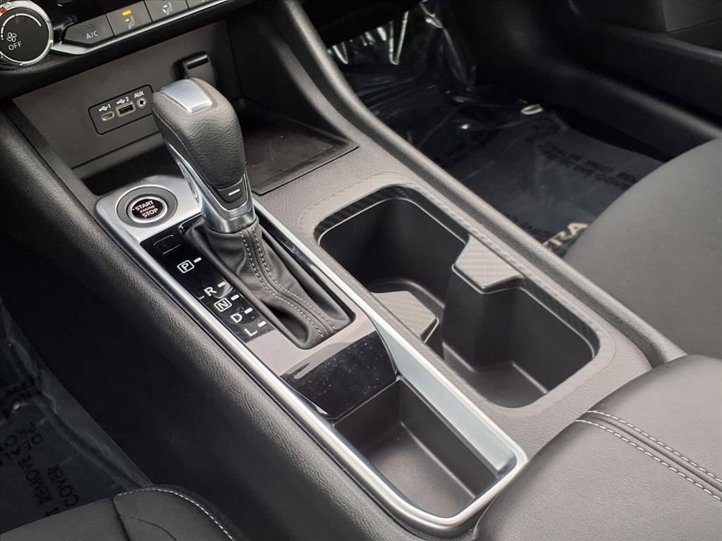 Used 2022 Nissan Sentra SV w/ Trunk Package image 16