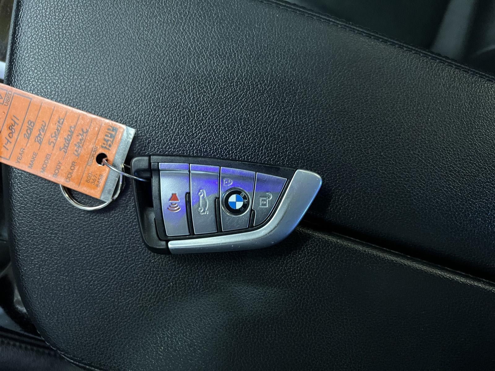 Used 2018 BMW 530e RWD image 30