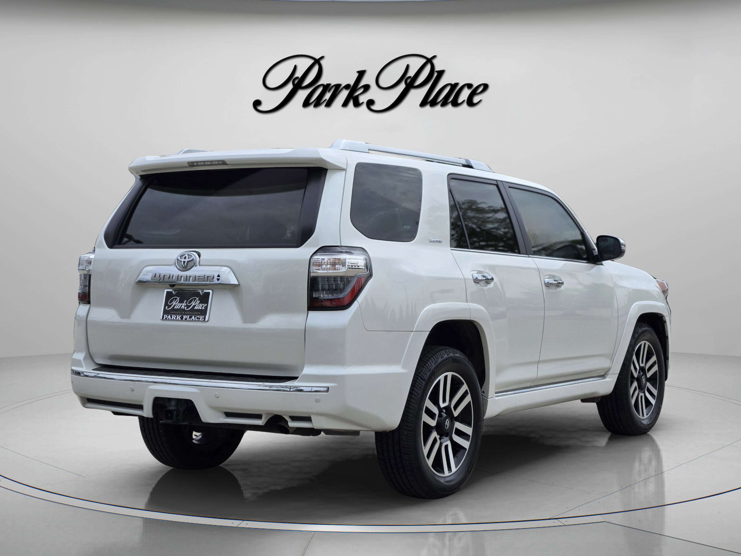 Used 2022 Toyota 4Runner Limited RWD image 5