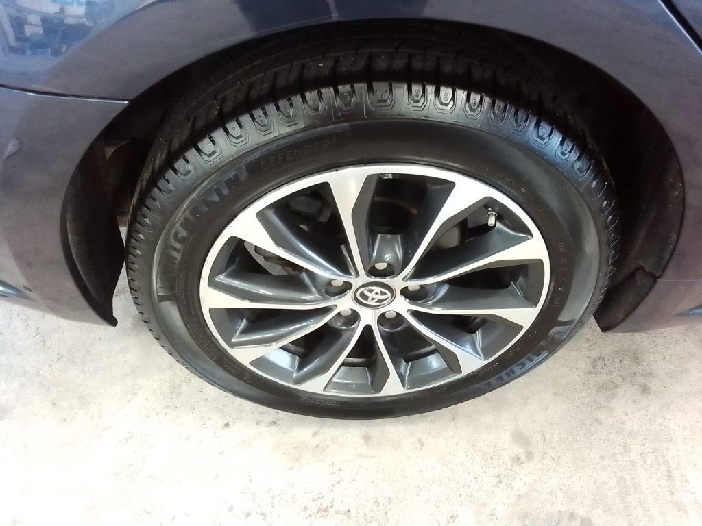 Used 2017 Toyota Avalon XLE Premium w/ All Weather Liner Package image 29