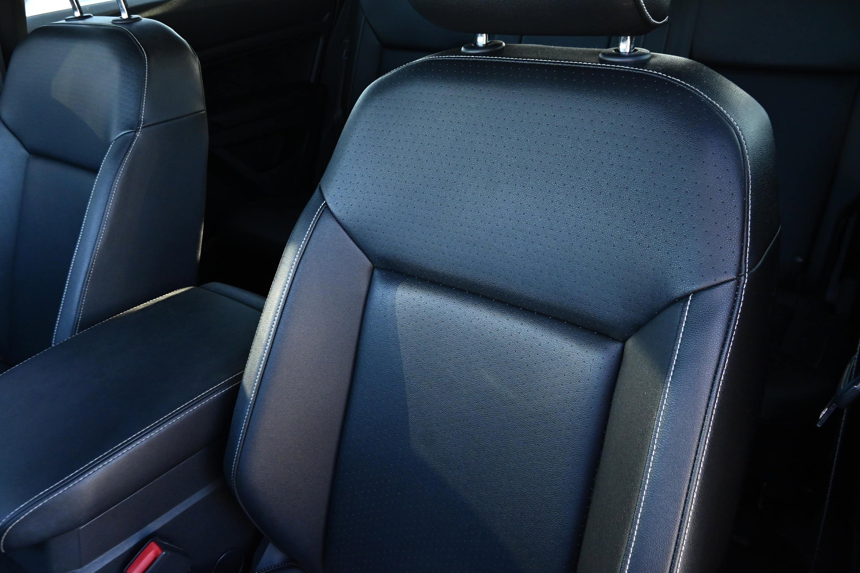 Used 2020 Volkswagen Atlas Cross Sport SE w/ Panoramic Sunroof Package image 9