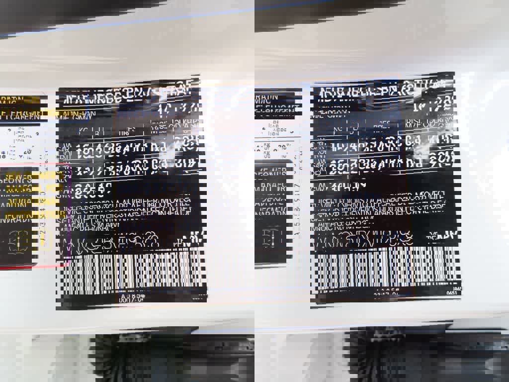 Used 2021 Mercedes-Benz GLC 300 4MATIC image 27