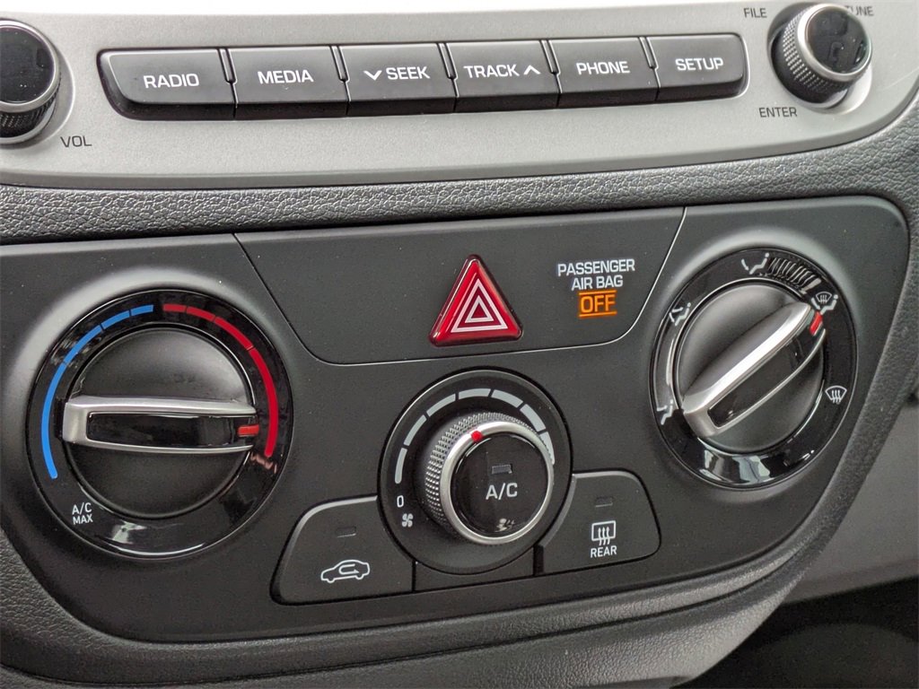 Used 2019 Hyundai Accent SE image 24