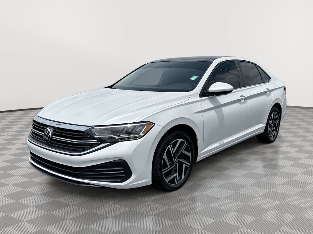 Used 2024 Volkswagen Jetta SE FWD image 1