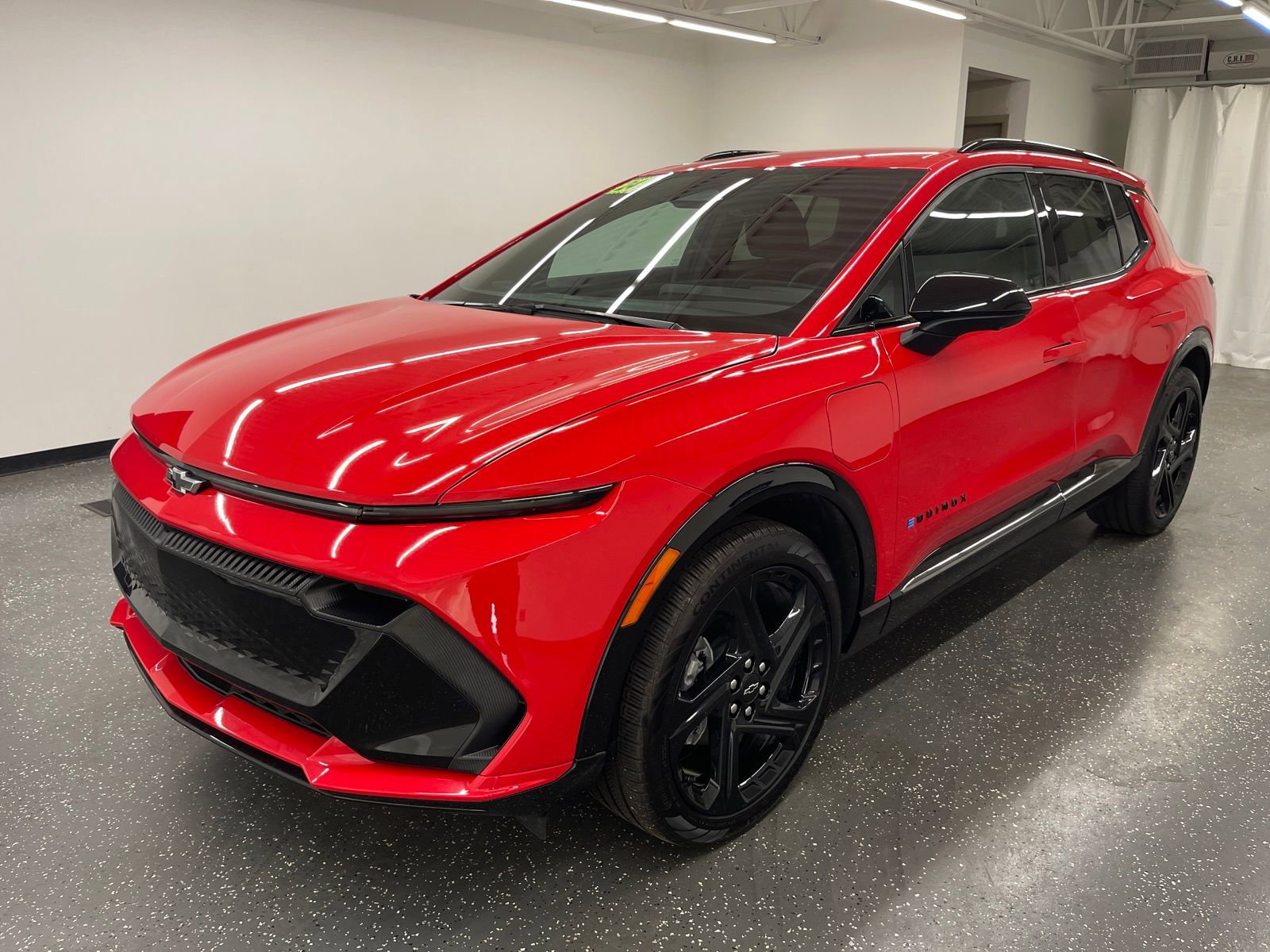 Used 2024 Chevrolet Equinox EV RS image 4