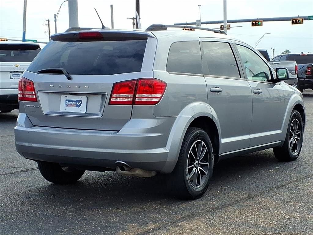 Used 2018 Dodge Journey SE w/ Connectivity Group image 7