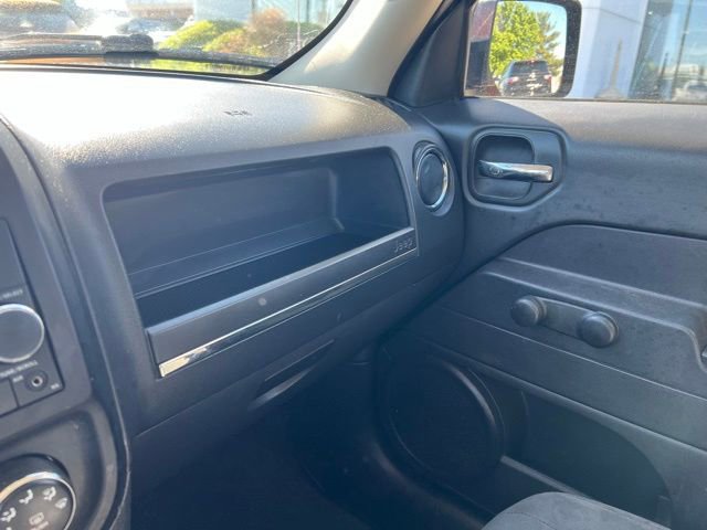 Used 2017 Jeep Patriot Sport FWD image 16