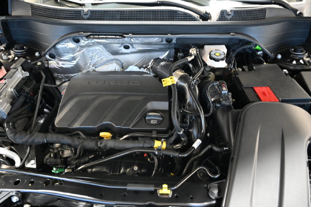 New 2026 Chevrolet Trax RS w/ Sunroof Package FWD image 30