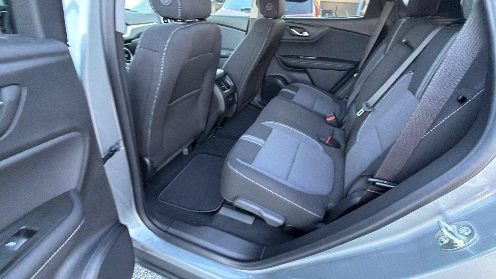 New 2026 Chevrolet Blazer LT w/ Convenience Package FWD image 19