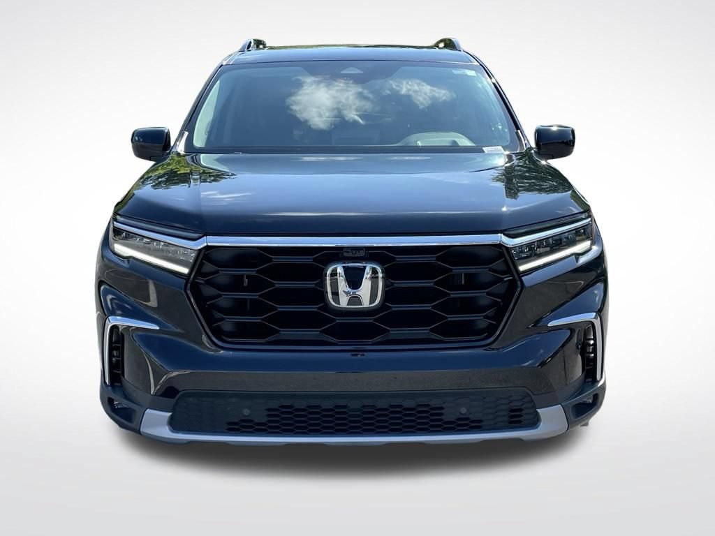 Used 2025 Honda Pilot Elite image 9