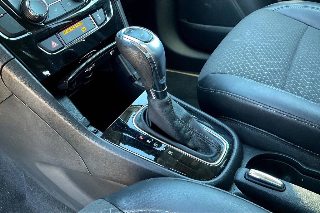 Used 2020 Buick Encore Preferred w/ Safety Package image 15