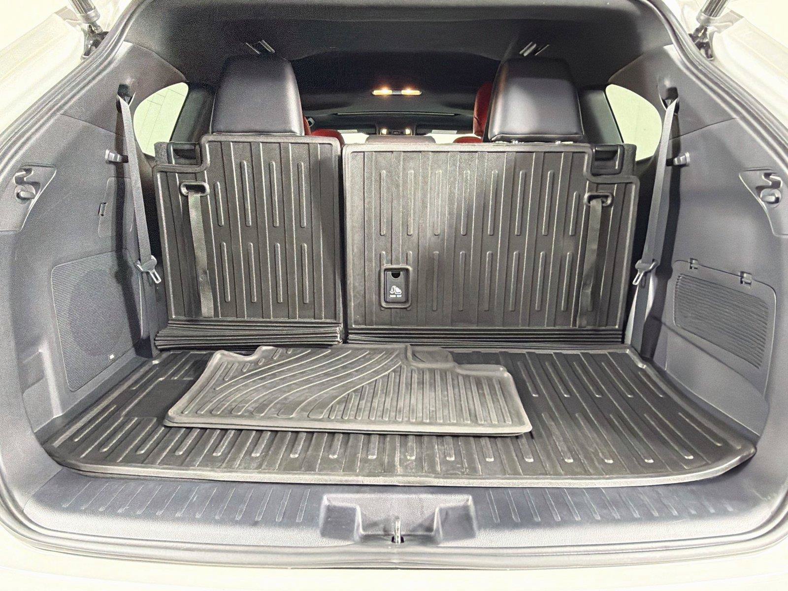 Used 2023 Toyota Highlander XSE AWD/4WD image 14