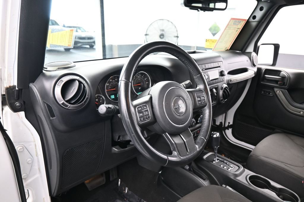 Used 2018 Jeep Wrangler Unlimited Sport S AWD/4WD image 10