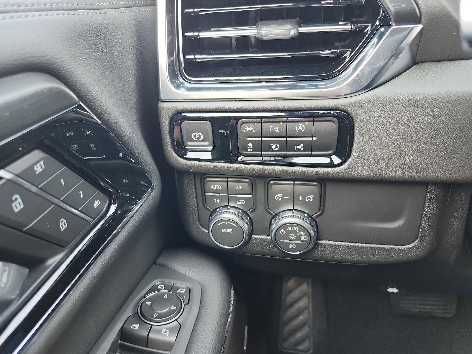 New 2026 GMC Yukon XL Denali w/ Sun & Power Step Package image 18