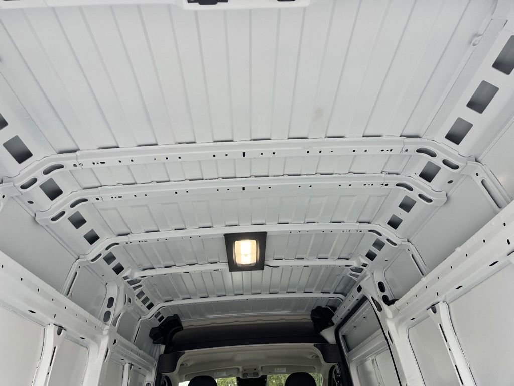 Used 2025 RAM ProMaster 2500 w/ Convenience Group image 13