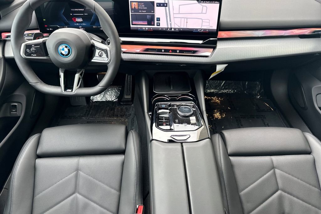 New 2026 BMW i5 eDrive40 w/ M Sport Package image 12