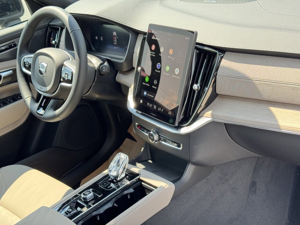 New 2026 Volvo XC90 T8 Plus image 25