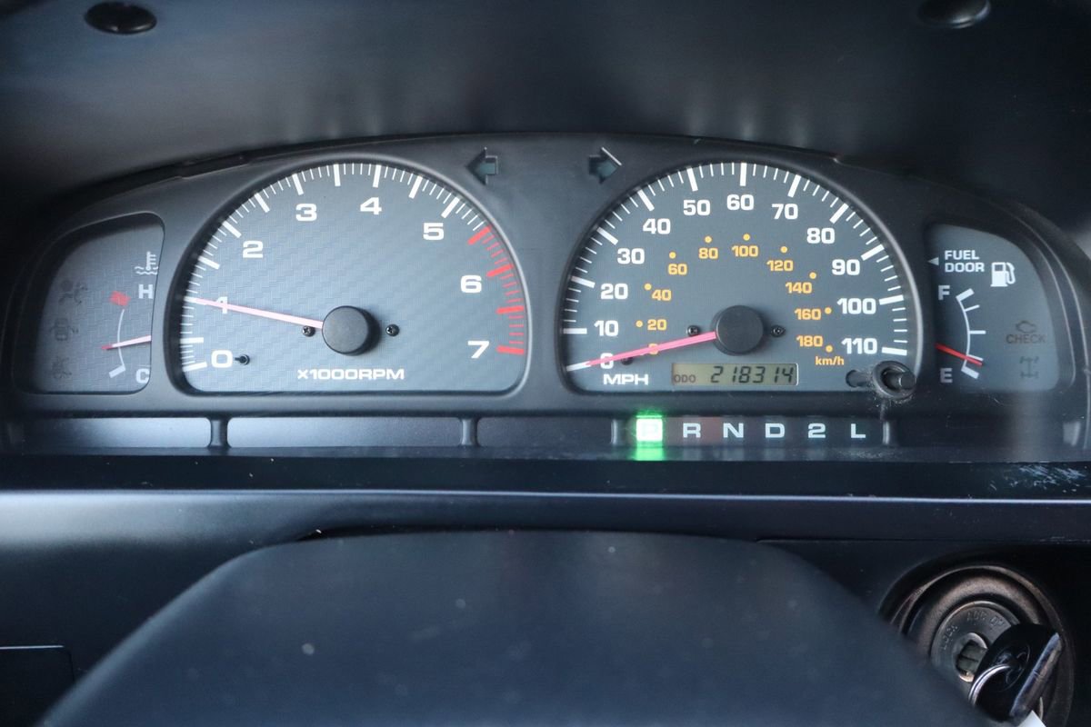 Used 2000 Toyota 4Runner SR5 image 31