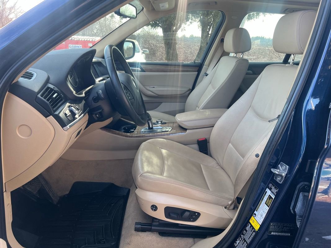 Used 2011 BMW X3 xDrive28i image 7