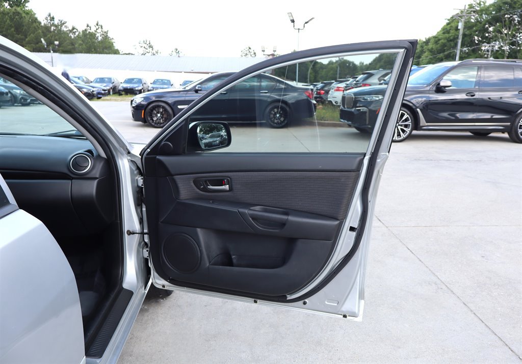 Used 2007 MAZDA MAZDA3 i Touring FWD image 28