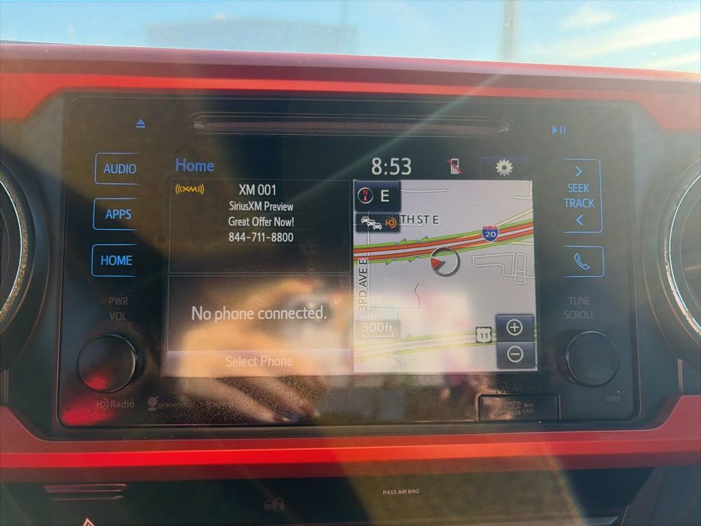 Used 2018 Toyota Tacoma TRD Sport image 19