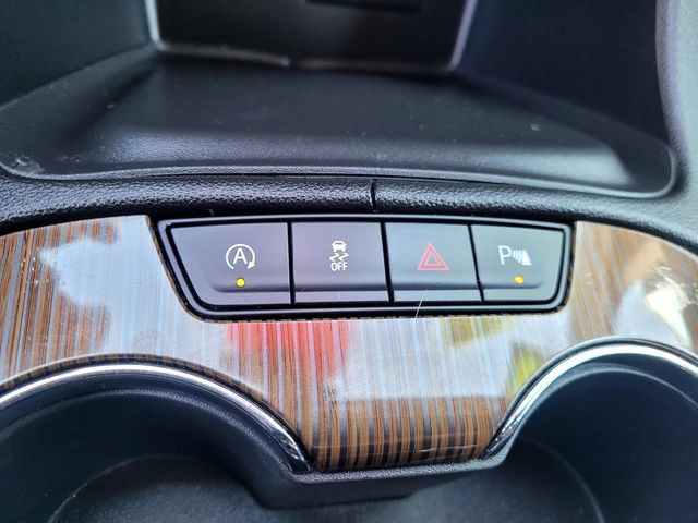 Certified 2023 GMC Acadia SLE w/ Driver Convenience Package AWD/4WD image 28