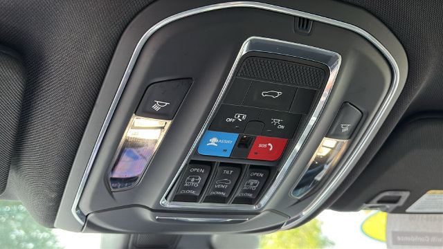 Used 2023 Jeep Grand Cherokee Trailhawk AWD/4WD image 23