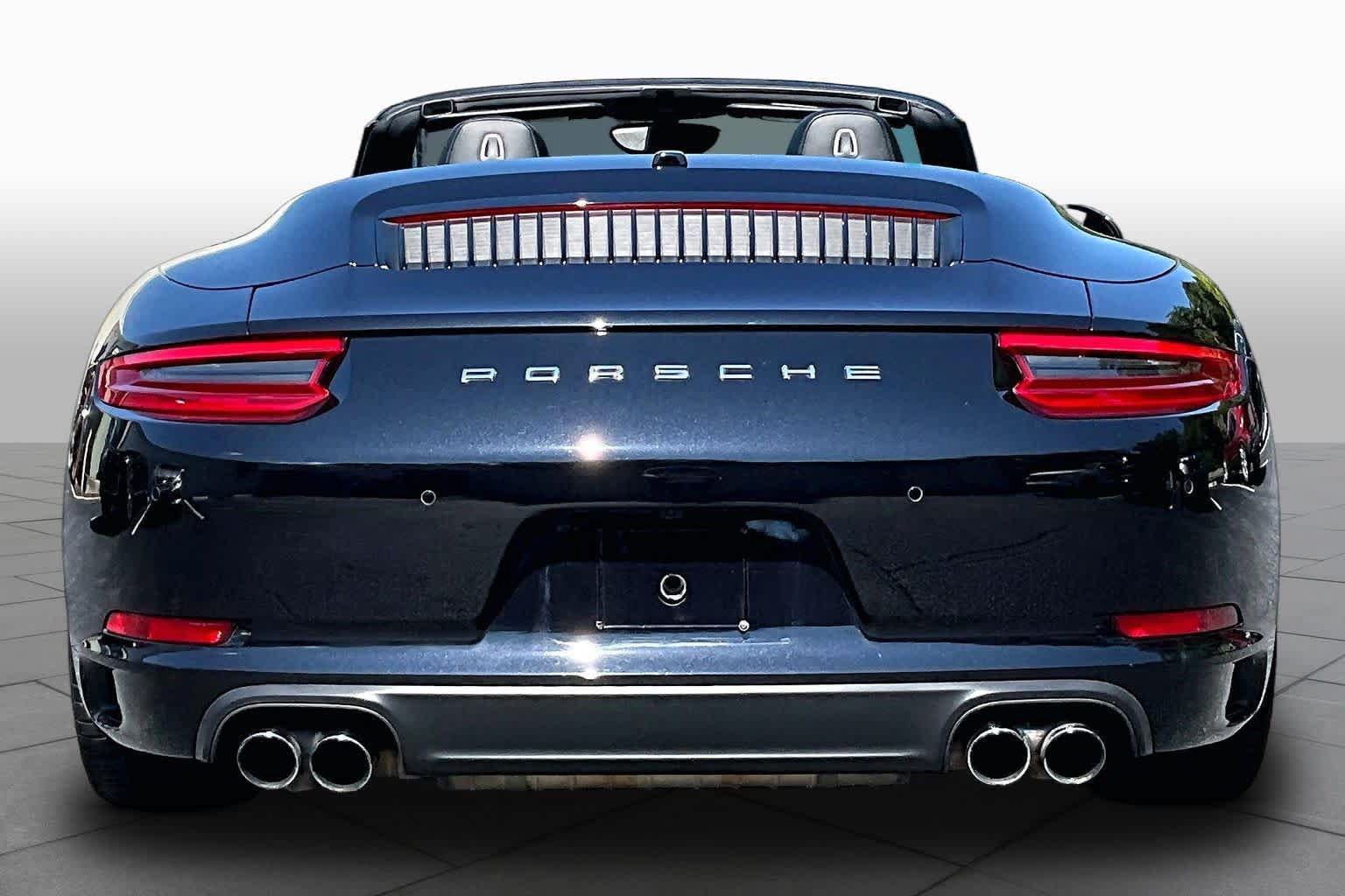 Used 2017 Porsche 911 Carrera RWD image 5