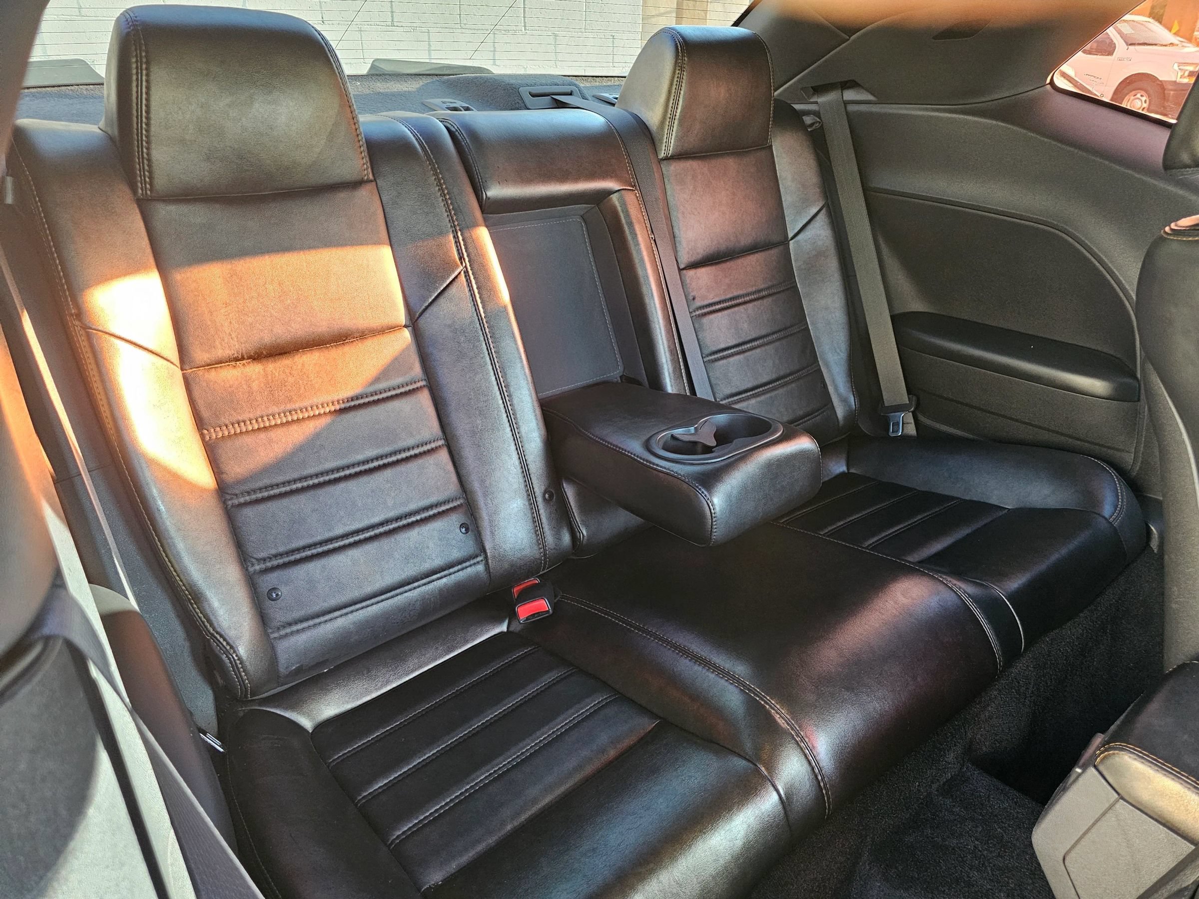 Used 2014 Dodge Challenger SXT RWD image 19