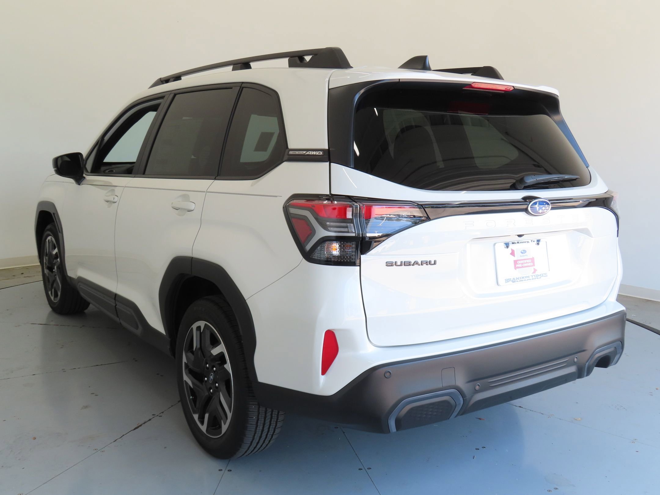 Used 2025 Subaru Forester Limited image 6