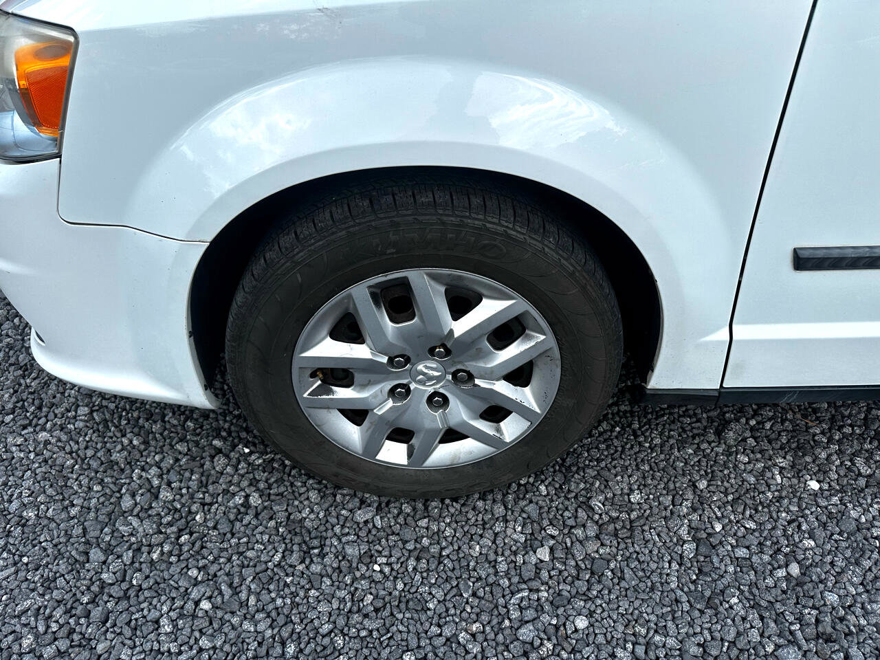 Used 2015 RAM C/V Tradesman w/ UConnect Hands-Free Group image 3