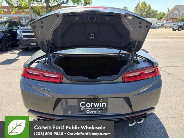 Used 2017 Chevrolet Camaro LT RWD image 28