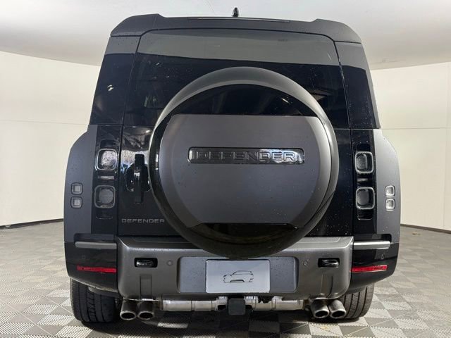 Used 2025 Land Rover Defender 130 V8 image 7