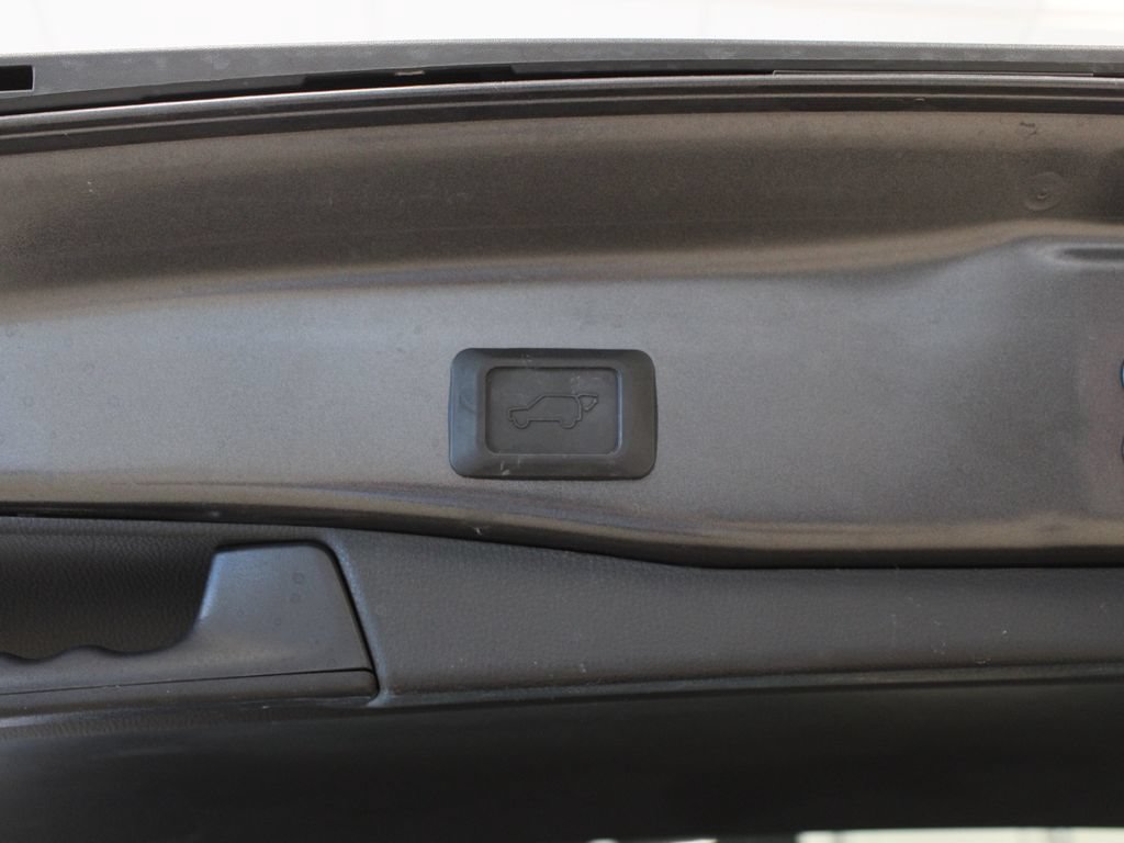Used 2023 Toyota RAV4 XLE w/ Convenience Package FWD image 32