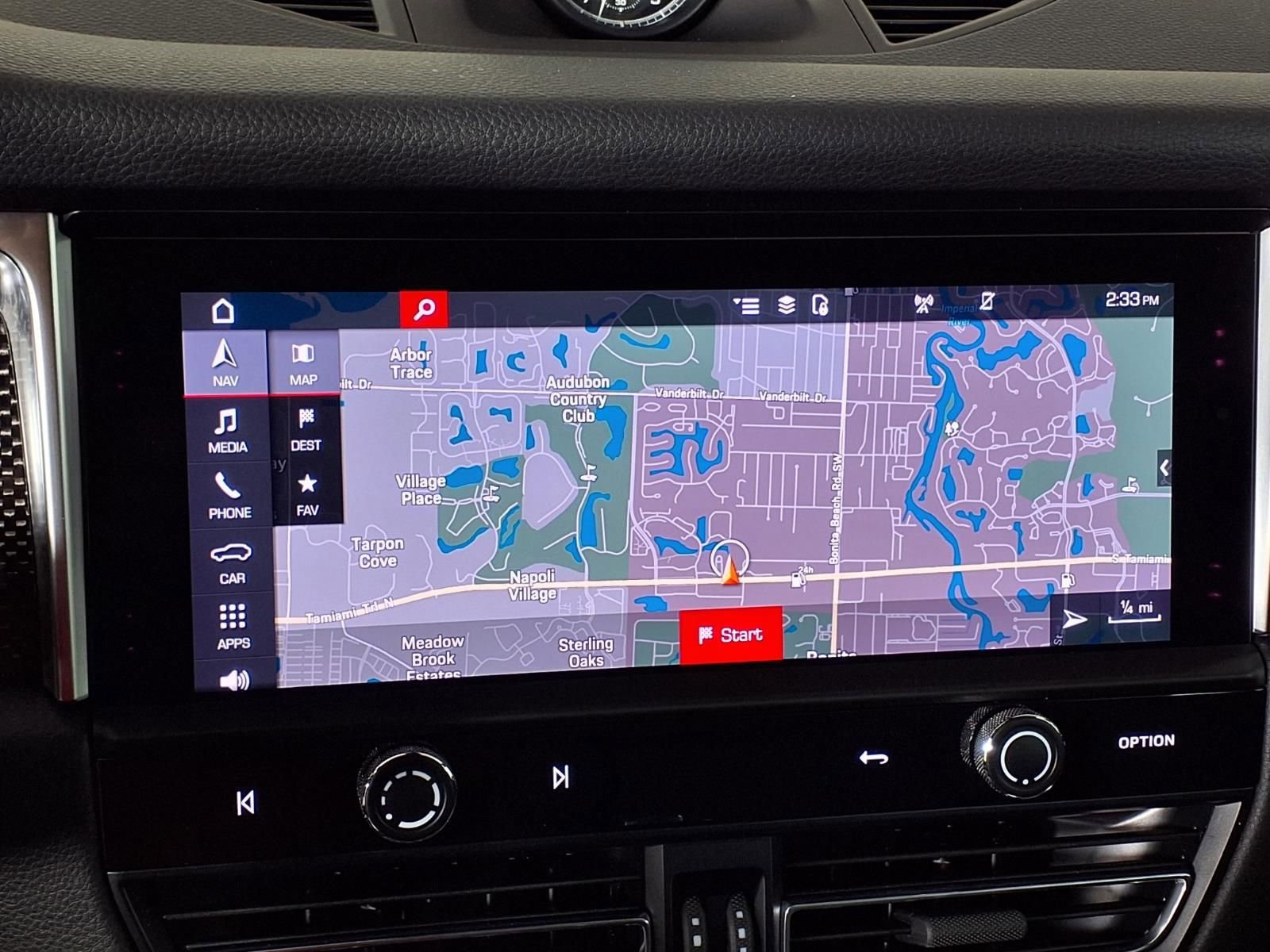 Used 2024 Porsche Macan Turbo image 20