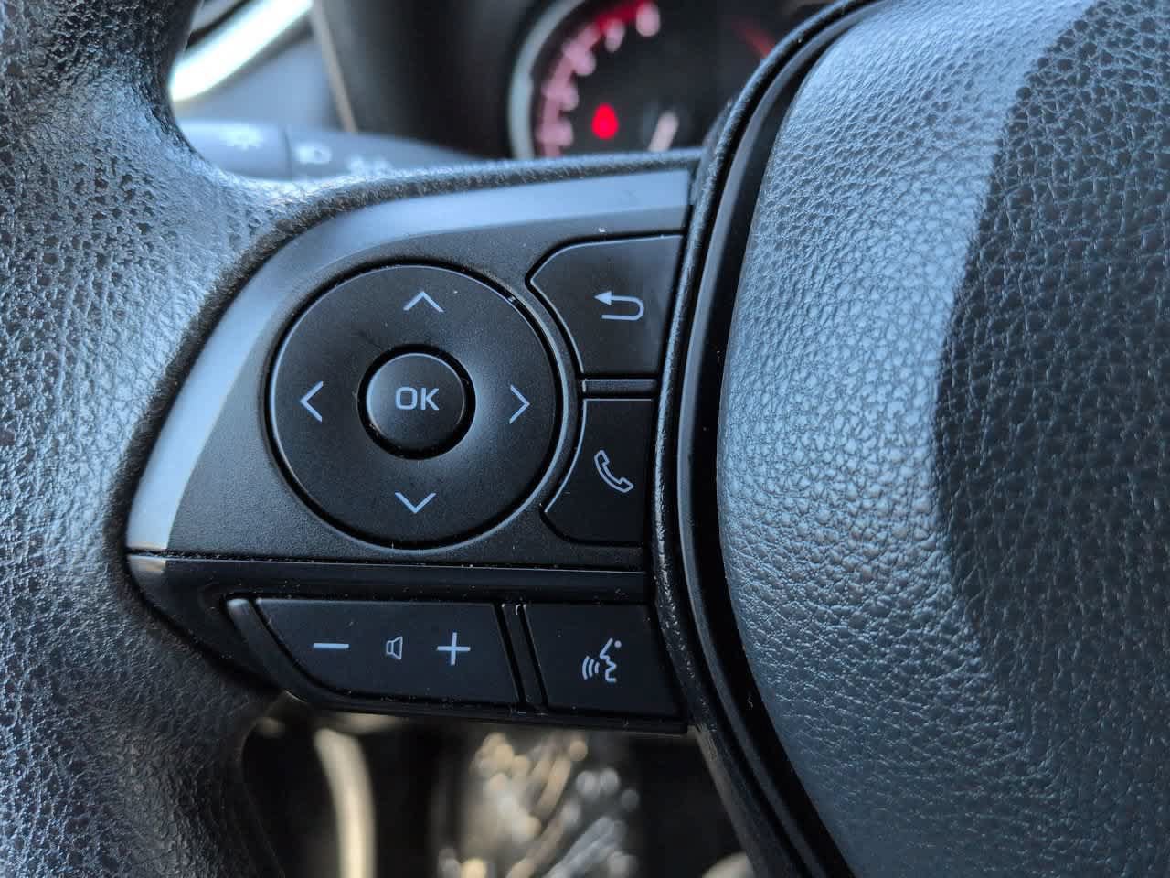 Certified 2023 Toyota RAV4 LE FWD image 22