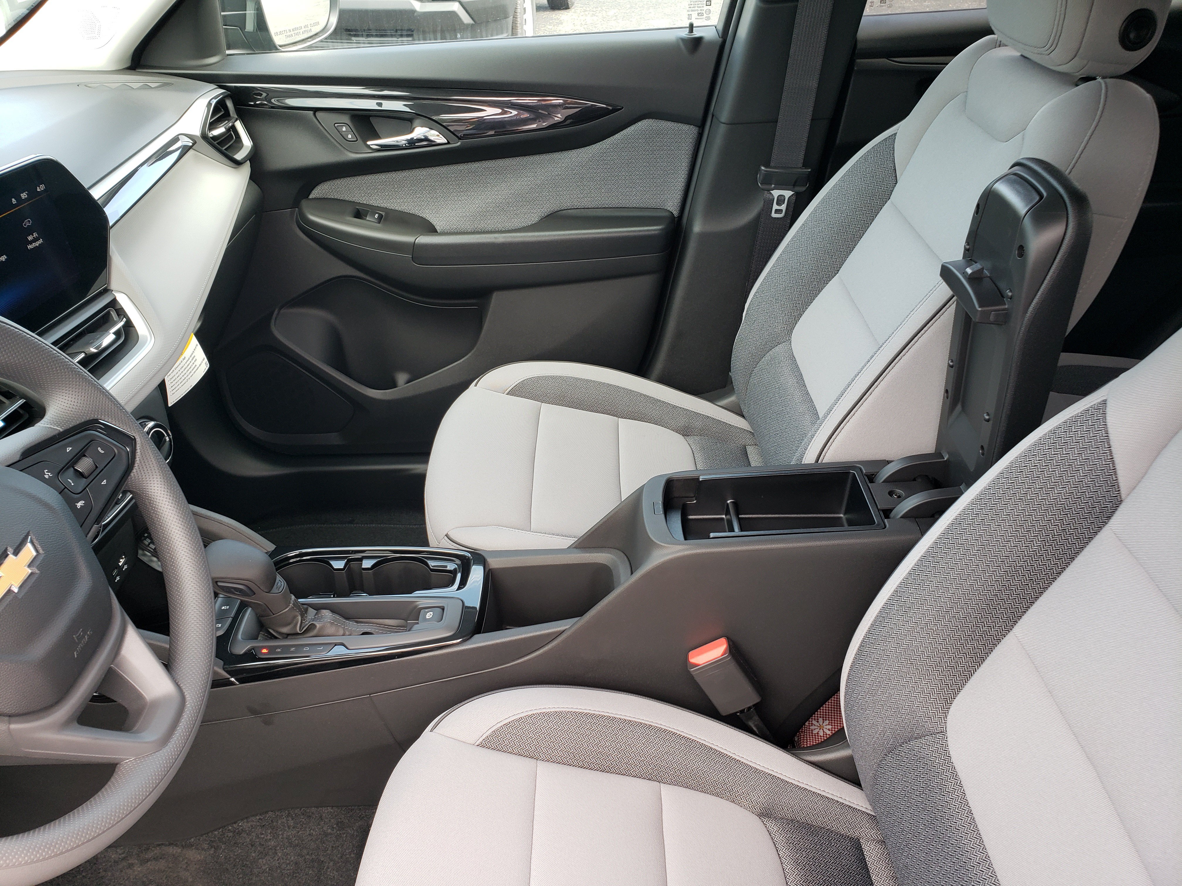 New 2026 Chevrolet TrailBlazer LS w/ LS Convenience Package FWD image 28