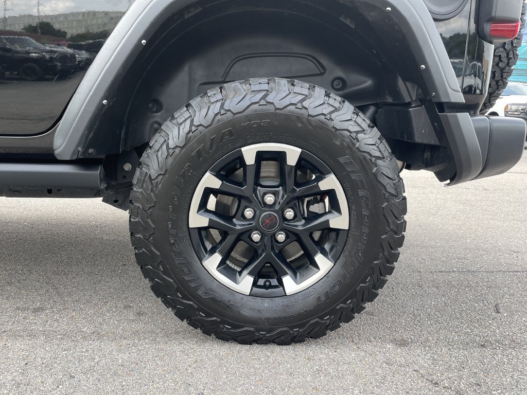 Certified 2025 Jeep Wrangler Unlimited Rubicon AWD/4WD image 10