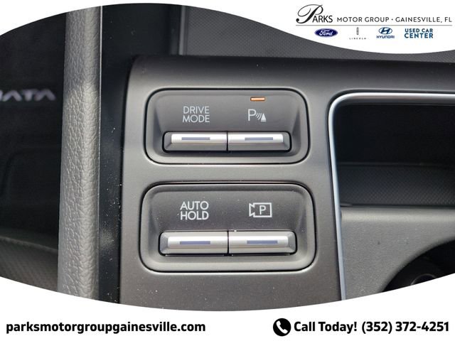 New 2025 Hyundai Sonata Limited FWD image 24