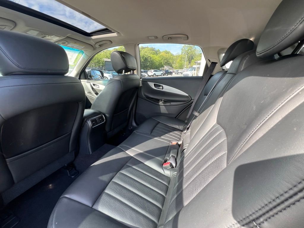 Used 2017 INFINITI QX50 2WD image 11