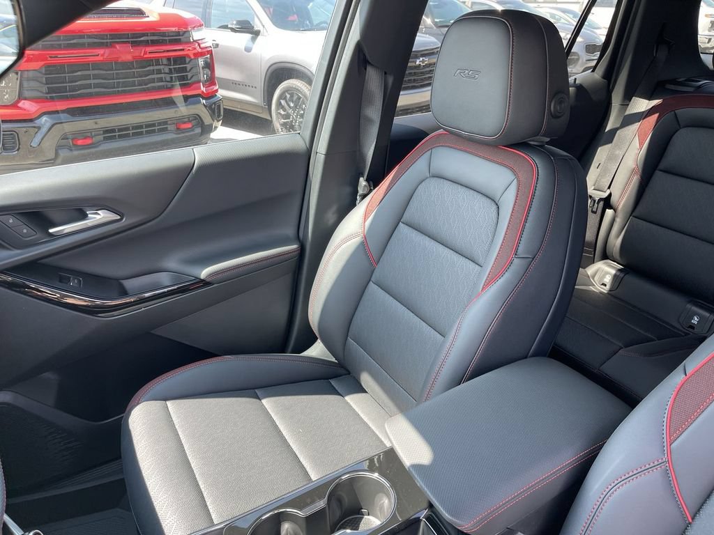 New 2027 Chevrolet Equinox RS w/ LPO, Floor Liner Package FWD image 24