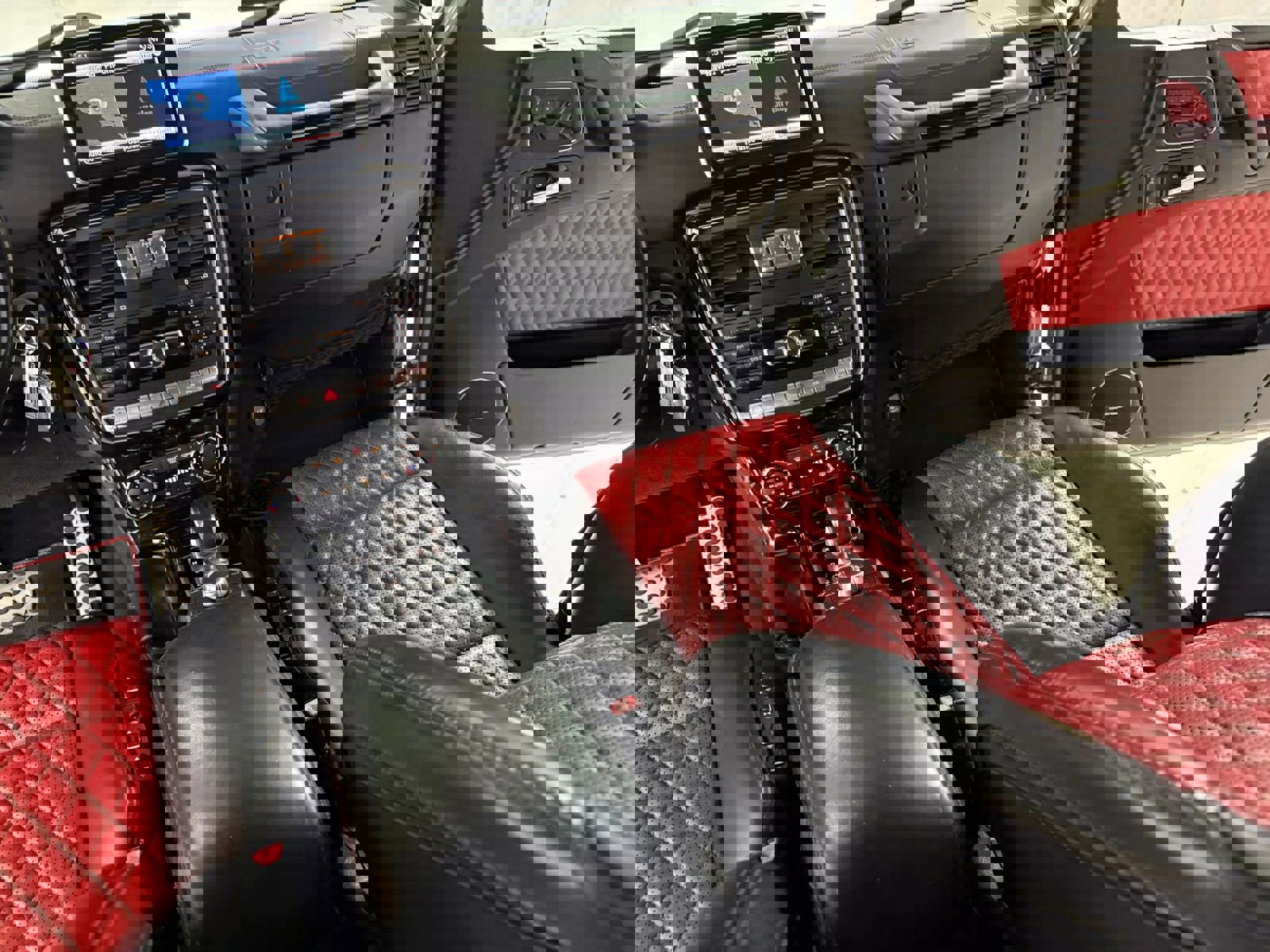 Used 2014 Mercedes-Benz G 63 AMG 4MATIC image 43