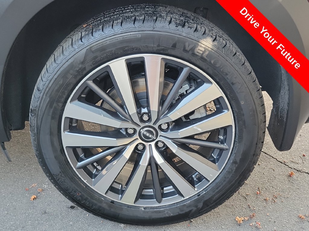 Used 2022 Nissan Pathfinder Platinum w/ Cargo Package FWD image 32